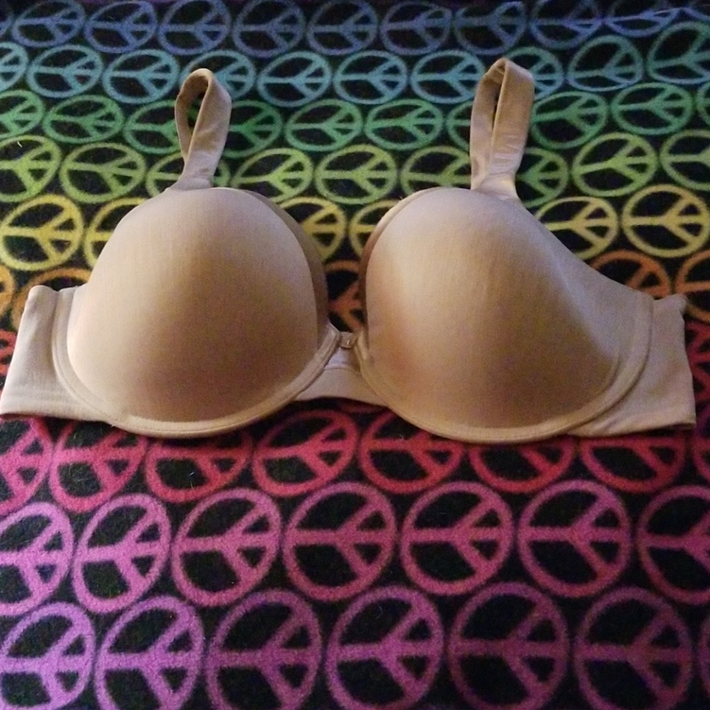Vanity Fair Bra. Size 38D